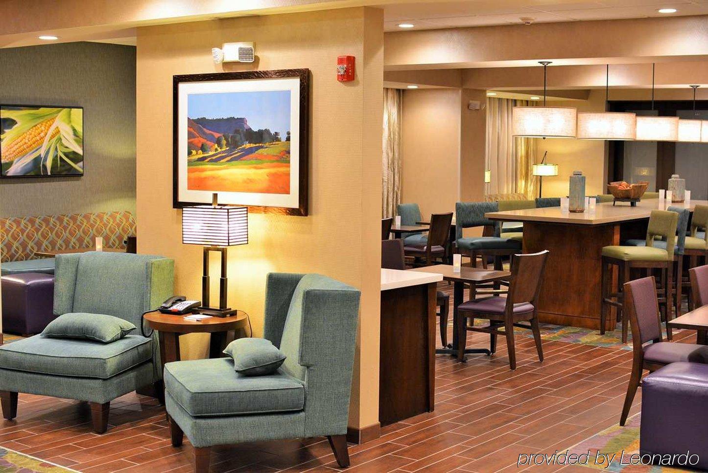Hampton Inn Lincoln Airport, Ne Exterior photo
